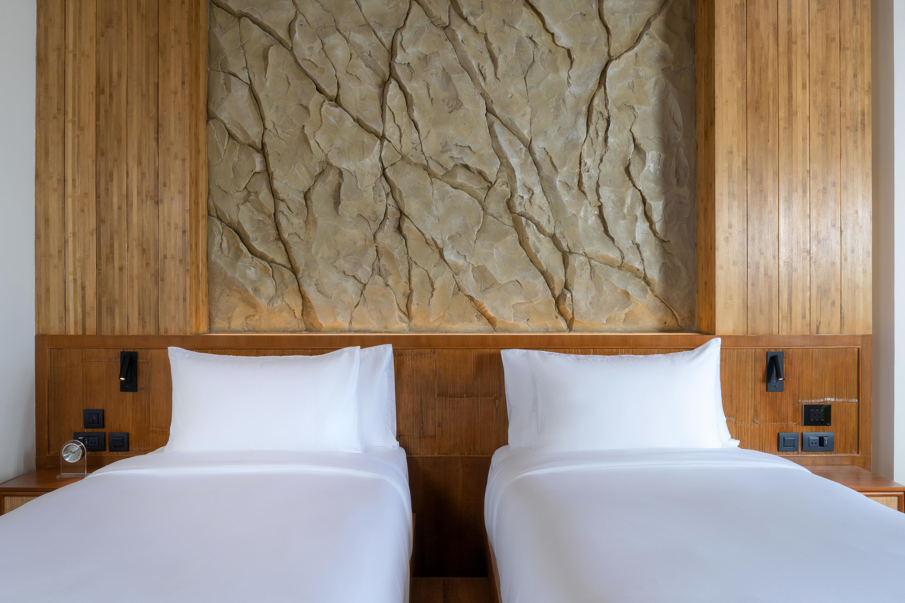 Sinae Phuket Hotel Bagian luar foto
