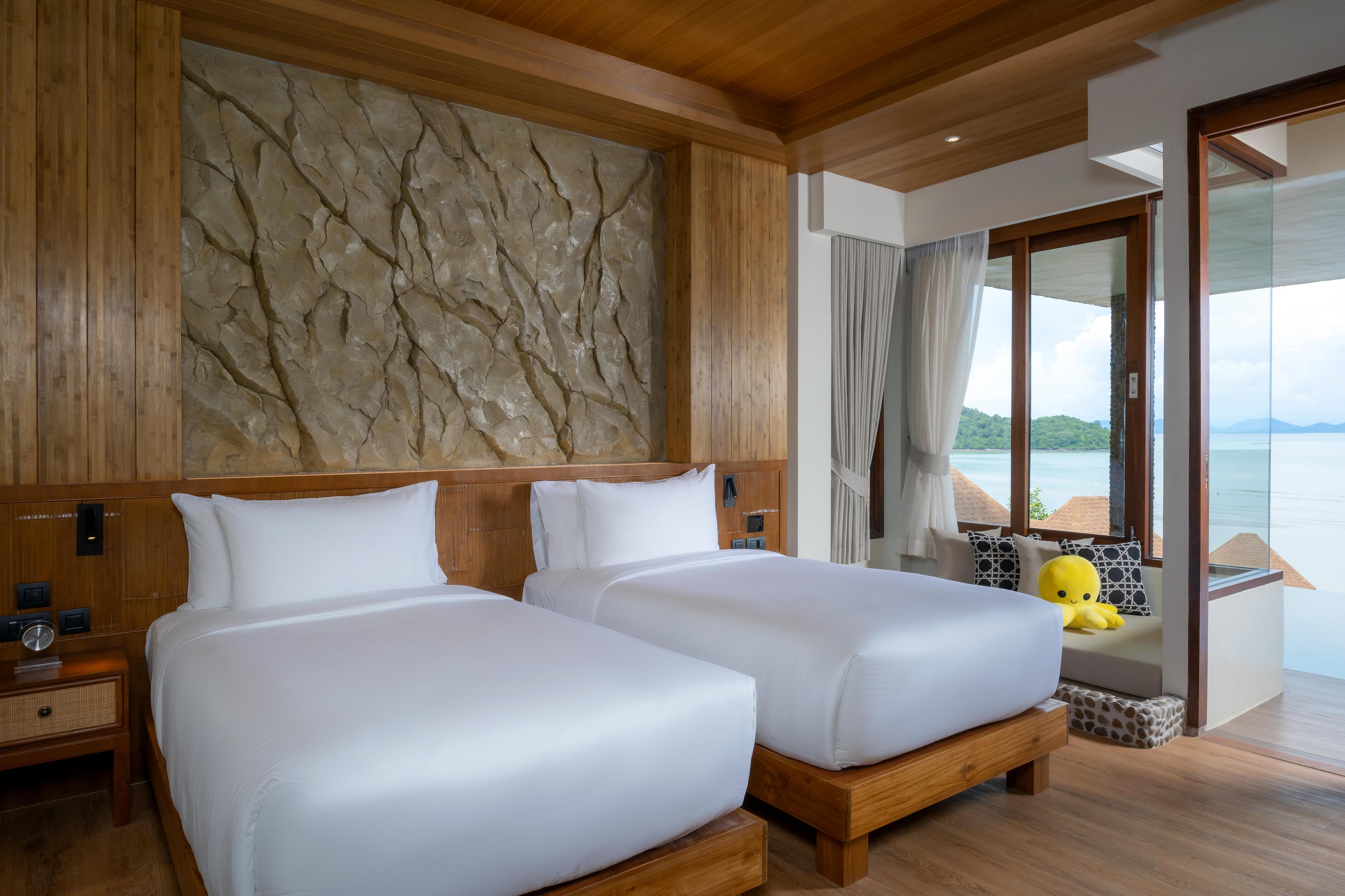 Sinae Phuket Hotel Bagian luar foto