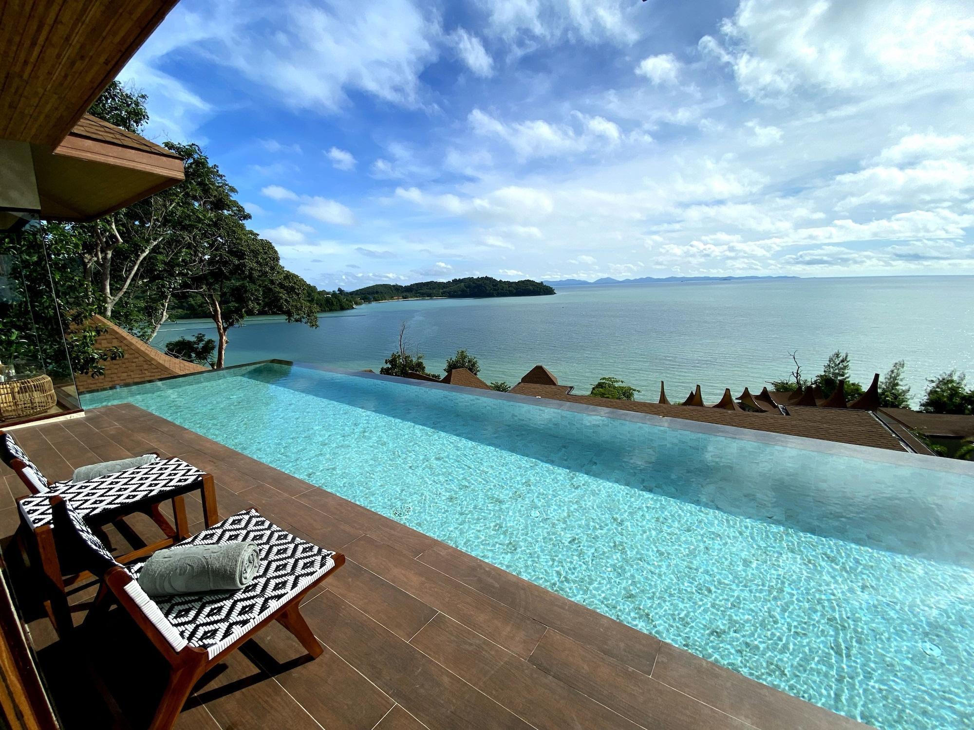 Sinae Phuket Hotel Bagian luar foto